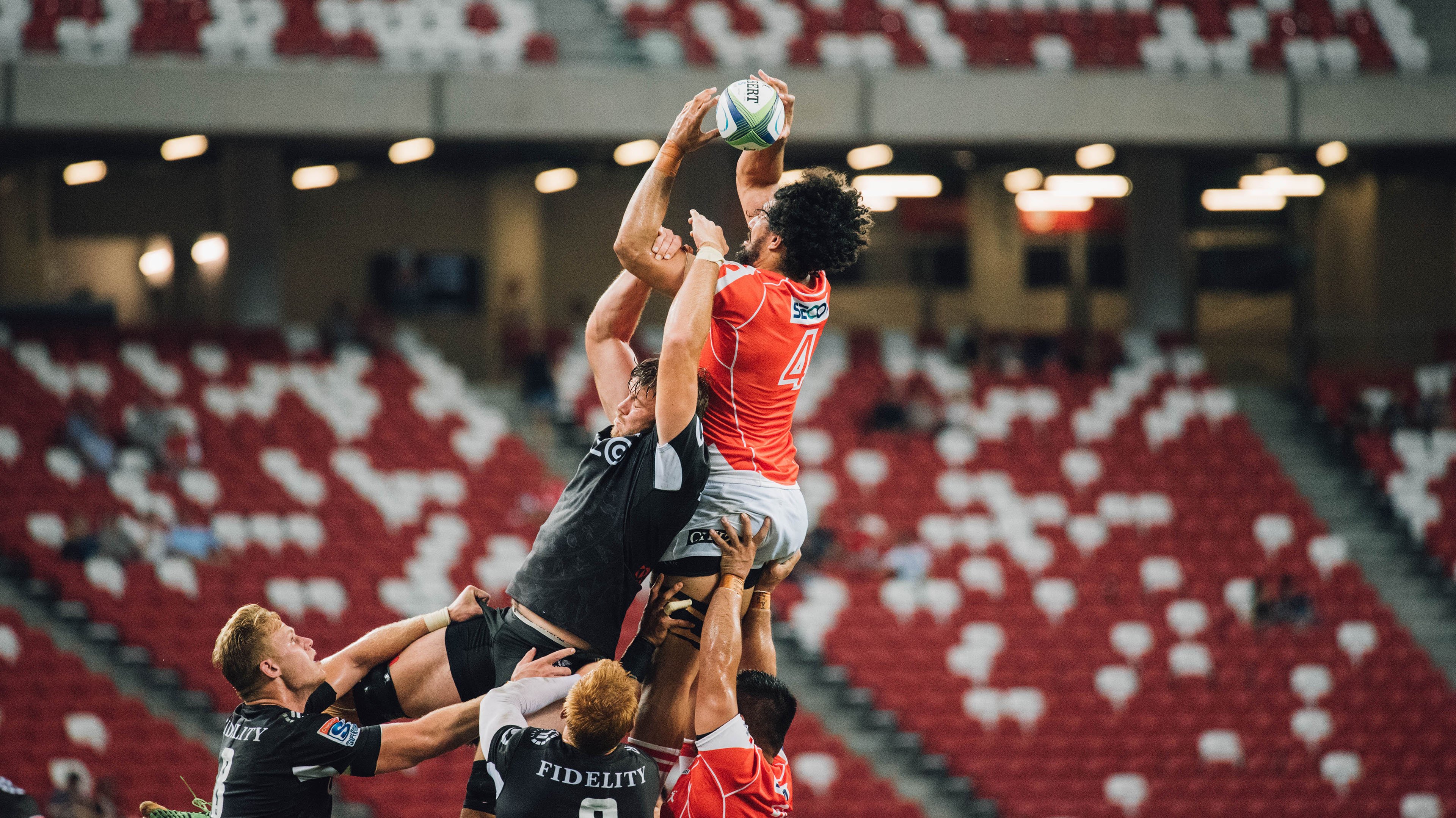 卡斯帕·科尔博泳姿优雅展现顶尖水平，卡尔斯博科技